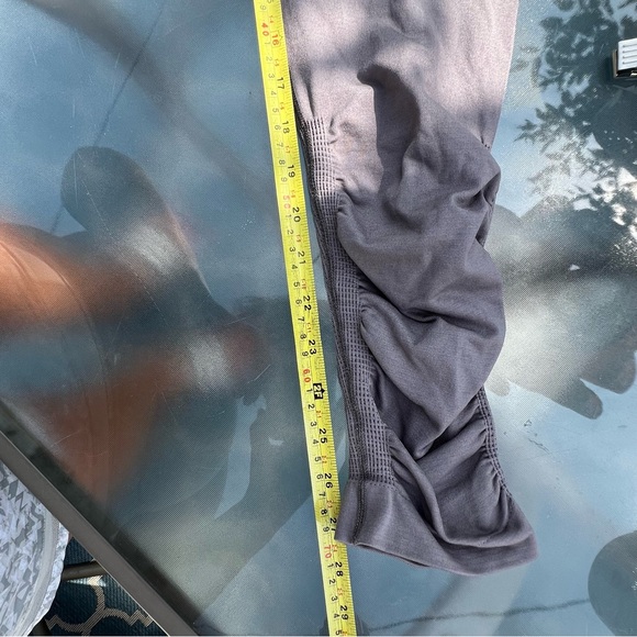 Lole Womens Cutest Legging Seamless Ruched Leggings Tights S/M Gray 



28m - Picture 8 of 8